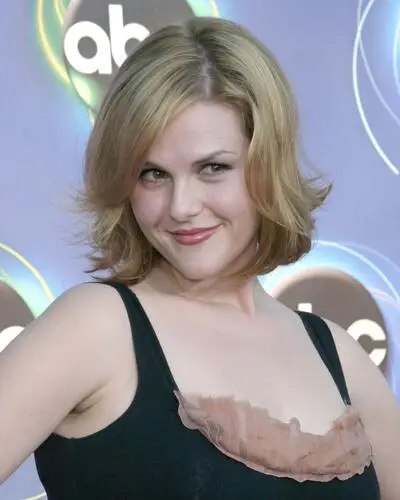 Sara Rue Wall Poster picture 47196
