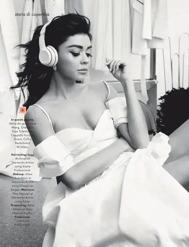 Sarah Hyland Wall Poster picture 17796