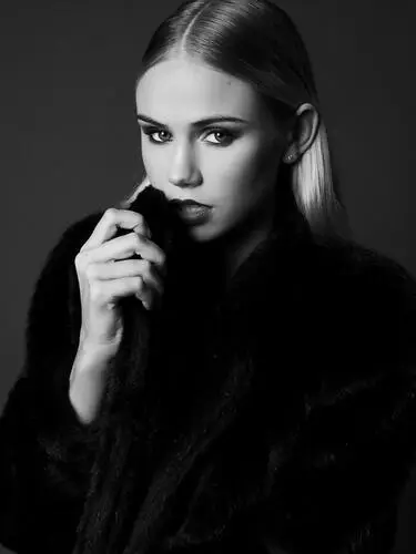 Scarlett Leithold Jigsaw Puzzle picture 873904