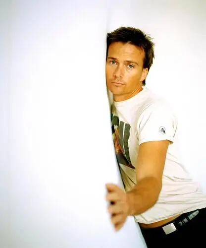 Sean Patrick Flanery Wall Poster picture 495511