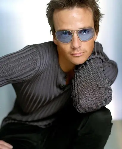 Sean Patrick Flanery Computer MousePad picture 521284