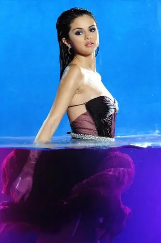 Selena Gomez Wall Poster picture 160791