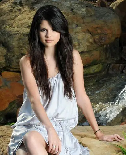 Selena Gomez Wall Poster picture 24203