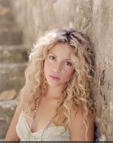 Shakira White Tank-Top - idPoster.com