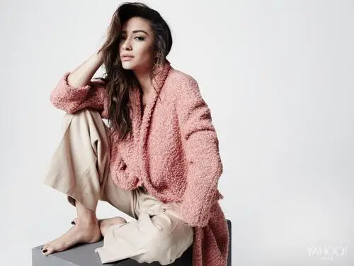 Shay Mitchell Wall Poster picture 330471