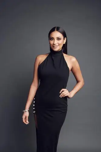 Shay Mitchell Image Jpg picture 831031