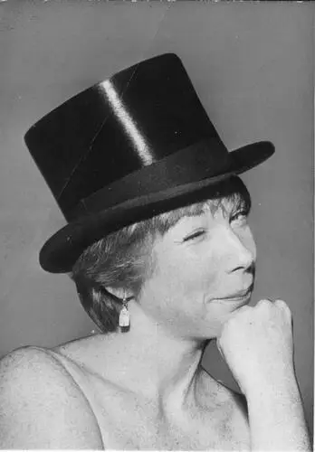Shirley MacLaine Jigsaw Puzzle picture 262620