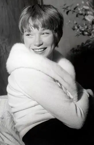 Shirley MacLaine Wall Poster picture 77911