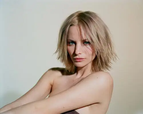 Sienna Guillory Computer MousePad picture 77924