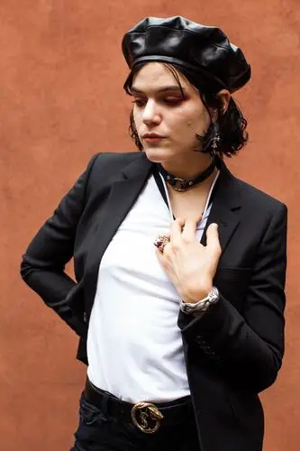 Soko (singer) Computer MousePad picture 850642