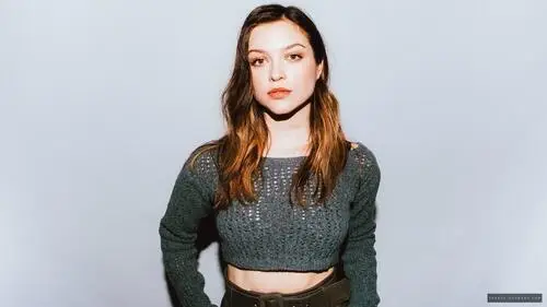 Sophie Cookson Women's Colored Hoodie - idPoster.com
