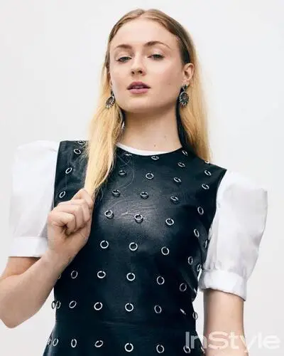 Sophie Turner Wall Poster picture 695225