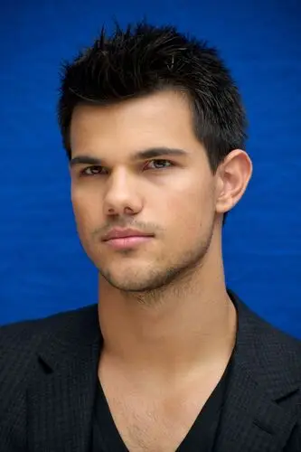Taylor Lautner Wall Poster picture 119807
