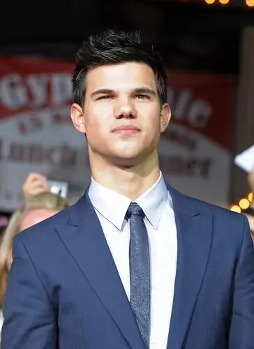 Taylor Lautner Wall Poster picture 24352