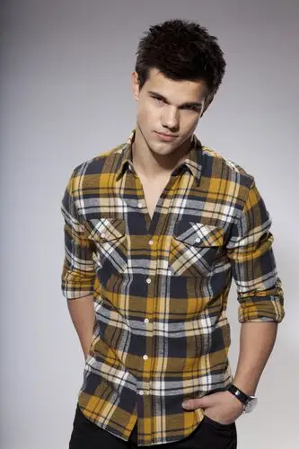 Taylor Lautner Jigsaw Puzzle picture 264346