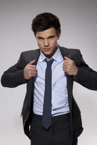 Taylor Lautner Wall Poster picture 264349
