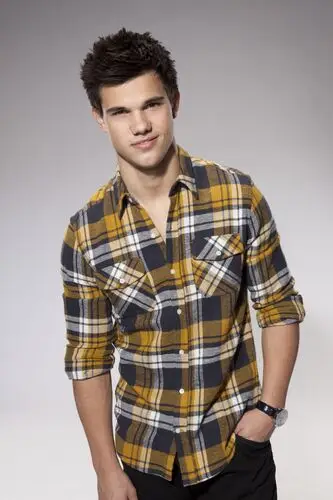 Taylor Lautner Wall Poster picture 264352