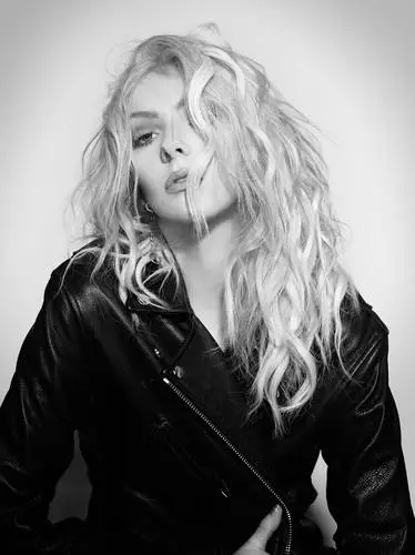 Taylor Momsen Wall Poster picture 1041088