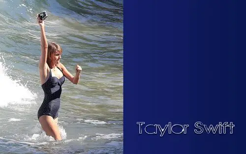 Taylor Swift Women's Colored Tank-Top - idPoster.com