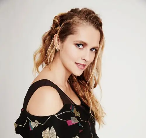 Teresa Palmer Wall Poster picture 882679