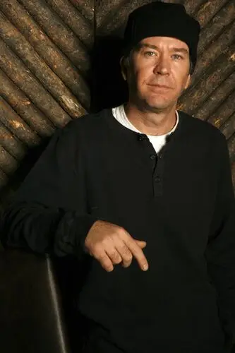 Timothy Hutton Wall Poster picture 499015