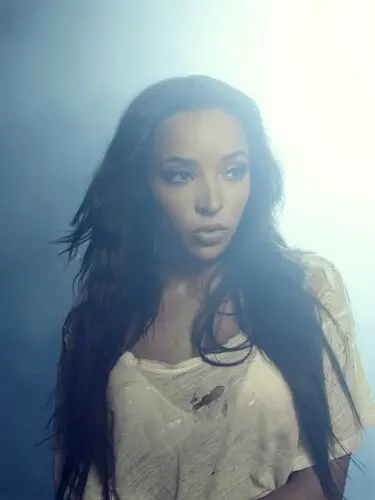Tinashe Jigsaw Puzzle picture 535424