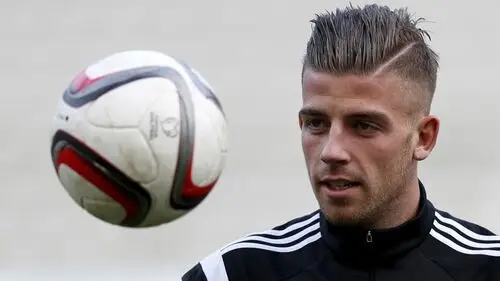 Toby Alderweireld Wall Poster picture 711134