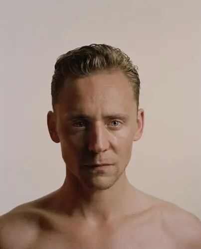 Tom Hiddleston Jigsaw Puzzle picture 551968