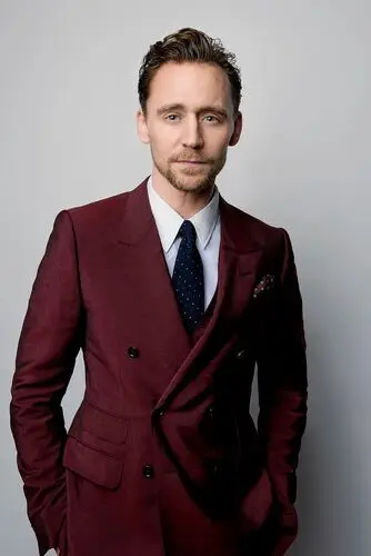 Tom Hiddleston Men's Colored T-Shirt - idPoster.com