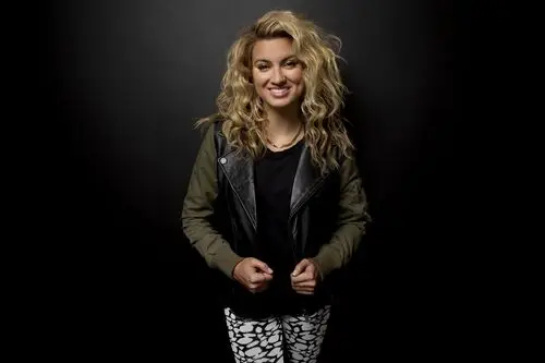 Tori Kelly Jigsaw Puzzle picture 534013