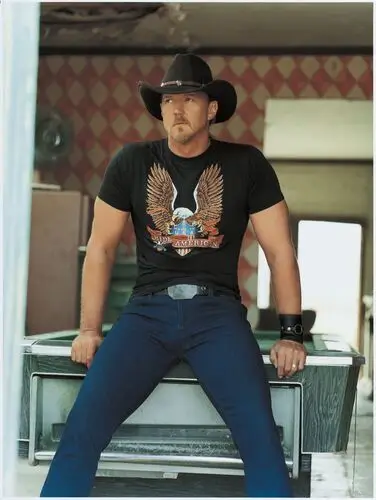 Trace Adkins Men's Colored  Long Sleeve T-Shirt - idPoster.com