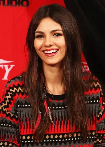 Victoria Justice Wall Poster picture 155260