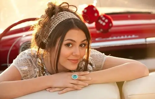 Victoria Justice Wall Poster picture 167307