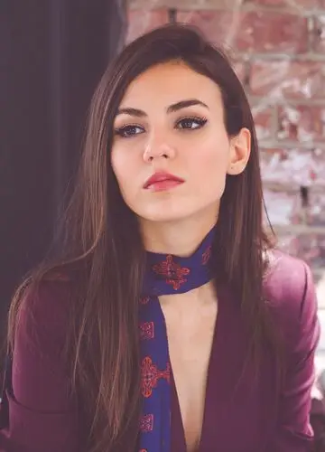 Victoria Justice Wall Poster picture 552367