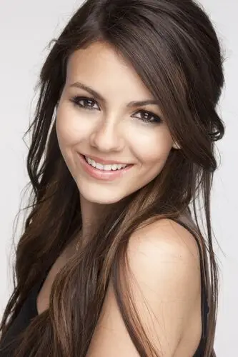 Victoria Justice Jigsaw Puzzle picture 68021