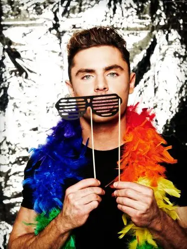 Zac Efron Jigsaw Puzzle picture 676037
