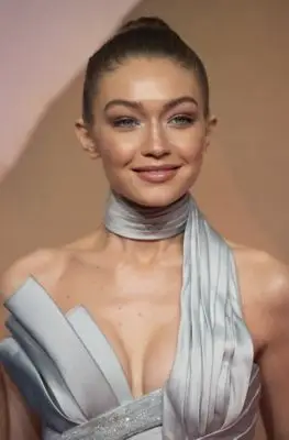 Gigi Hadid (events) Protected Face mask - idPoster.com