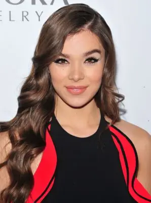 Hailee Steinfeld (events) Wall Poster picture 109733