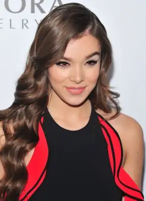 Hailee Steinfeld (events) Wall Poster picture 109734