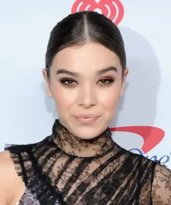 Hailee Steinfeld (events) Wall Poster picture 109771