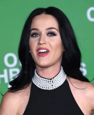 Katy Perry (events) Protected Face mask - idPoster.com