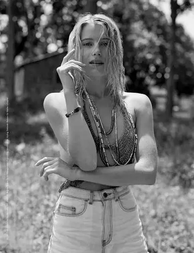 Dree Hemingway Wall Poster picture 245700