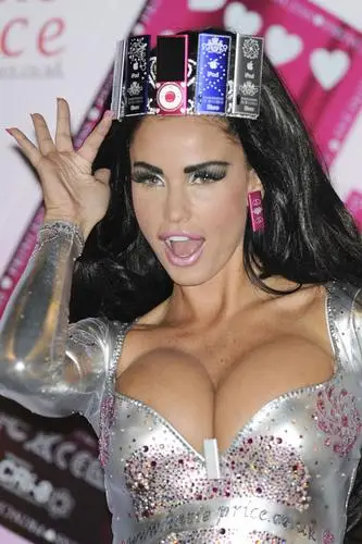 Katie Price Jigsaw Puzzle picture 79555