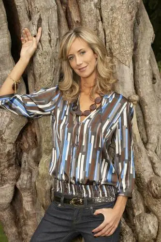 Lady Victoria Hervey Computer MousePad picture 365288