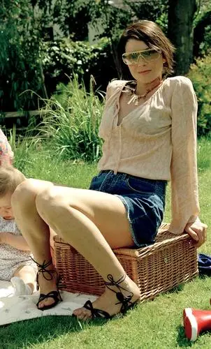 Sadie Frost Jigsaw Puzzle picture 383710