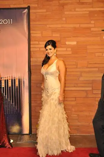 Sunny Leone Wall Poster picture 121025