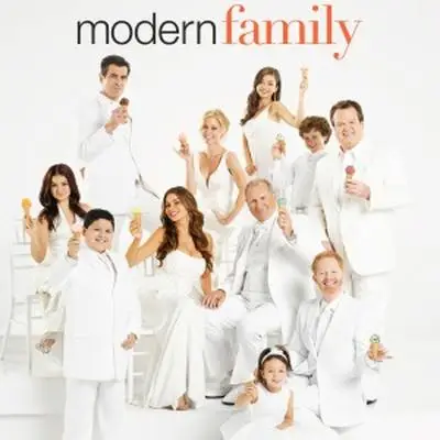 Modern Family (2009) White T-Shirt - idPoster.com