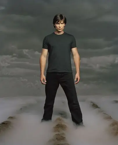 Smallville White T-Shirt - idPoster.com