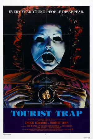 Tourist Trap (1979) Drawstring Backpack - idPoster.com