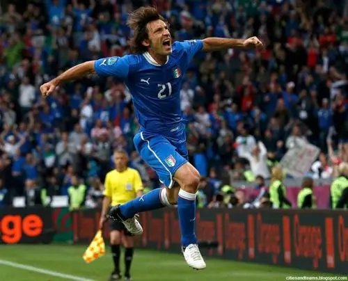 Andrea Pirlo Wall Poster picture 215069